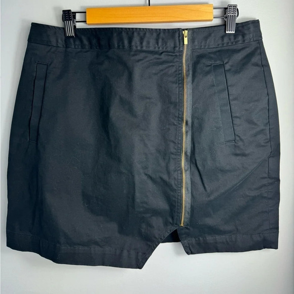 Banana Republic Heritage Collection Side-Zip mini skirt in Black Size 14 - Picture 2 of 9